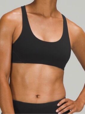 lululemon athletica hold true Black Seamless Light Support Bra 34B Euc